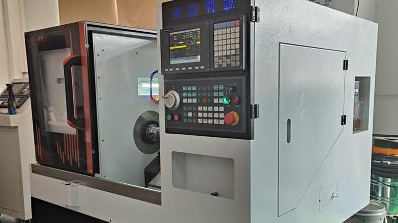 机床防护罩：守护精密加工的隐形守护者**
